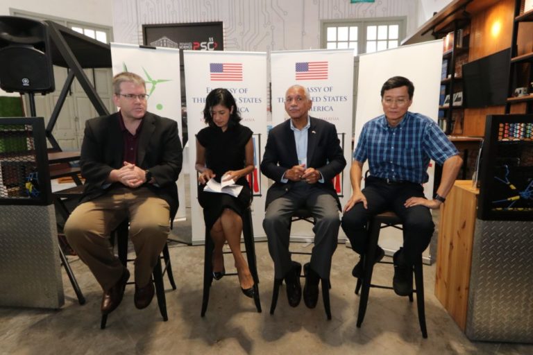 Former NASA Astronaut Visits Penang Science Cluster & Tech Dome Penang